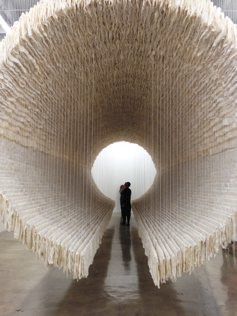 zhu jinshi suspends boat with 8,000 sheets of folded rice ...