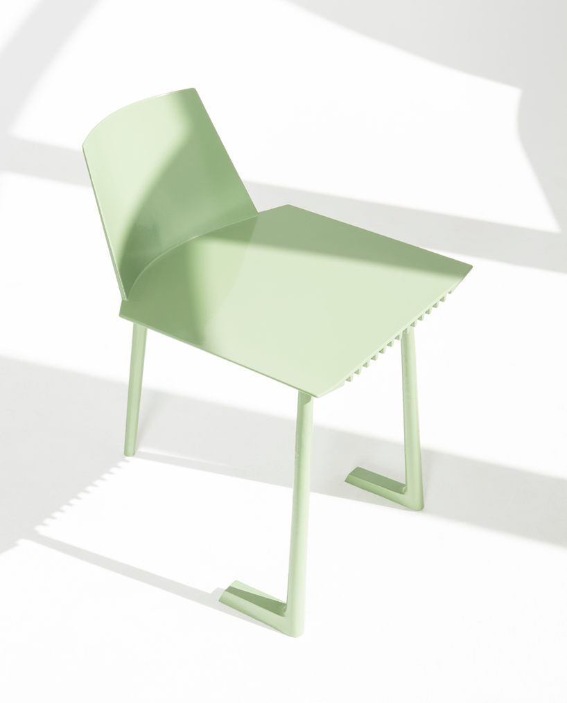 fragment by geckeler michels: a monobloc aluminum sand-casted chair