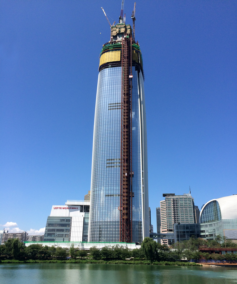 lotte world tower by KPF reaches record height in seoul