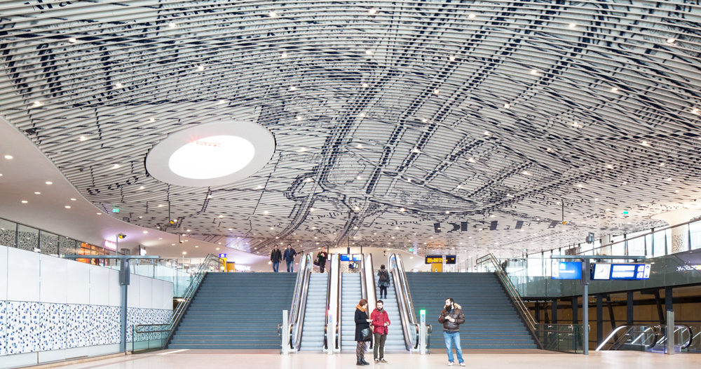 mecanoo-completes-delft-s-city-hall-and-train-station-complex