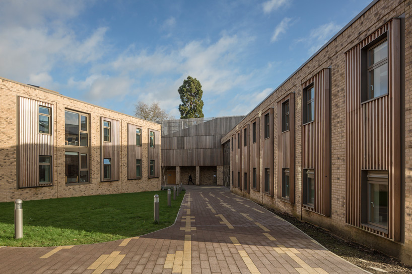 hawkinsbrown masterplans the city of london freemen's school in surrey