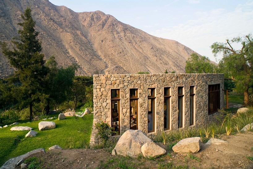 Building a house in peru