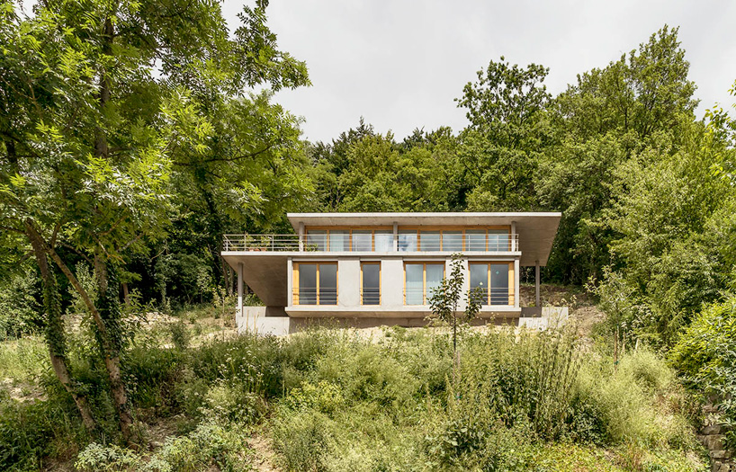 gian salis builds a house on a slope in southern germany