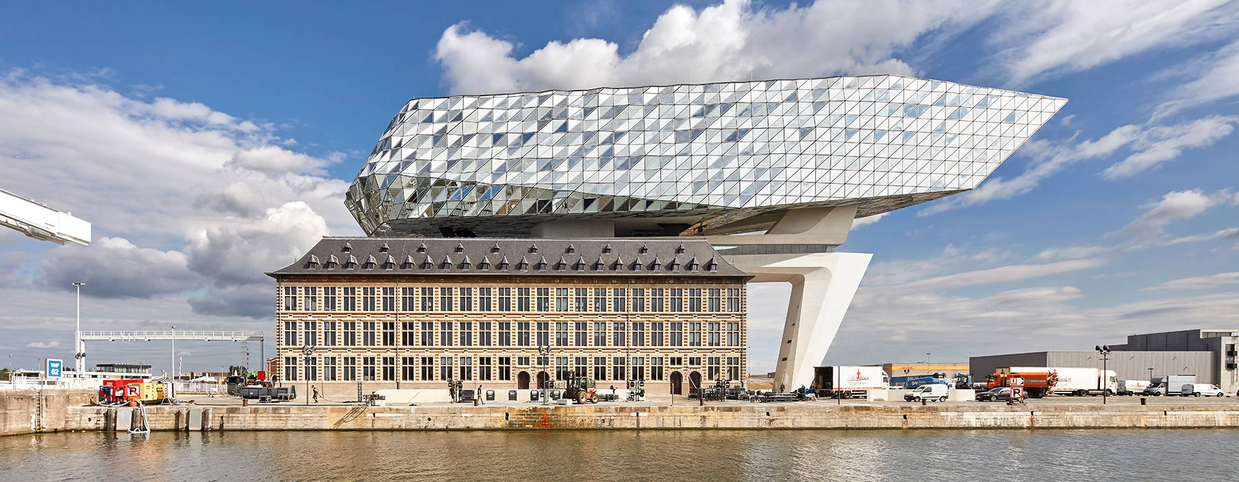 belgium office building with mansion inside