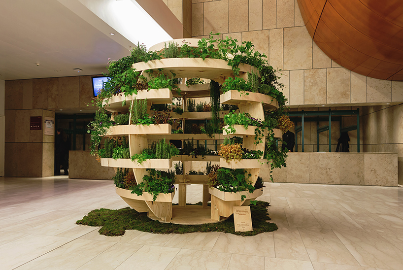 https://www.designboom.com/wp-content/uploads/2017/02/ikea-space10-the-growroom-flat-pack-spherical-garden-designboom-02.jpg