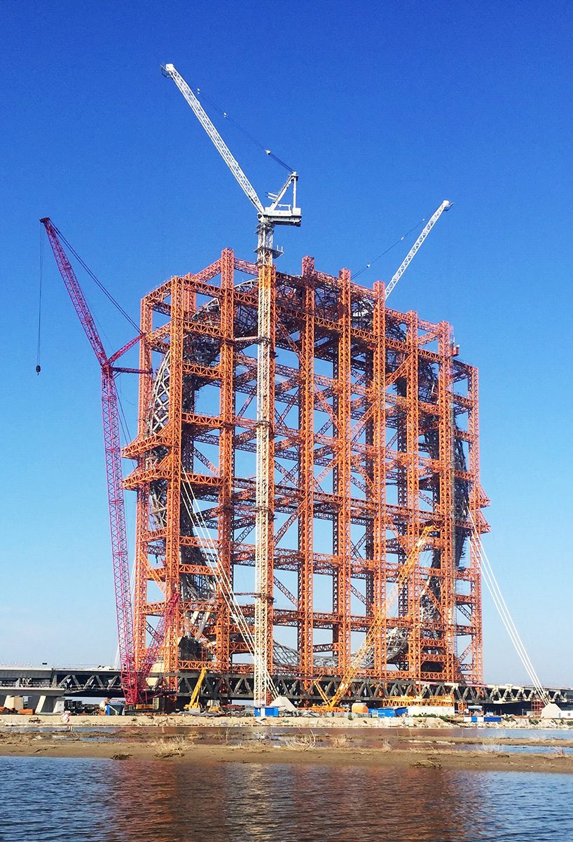 The Worlds Largest Spokeless Ferris Wheel Opens In Shandong China