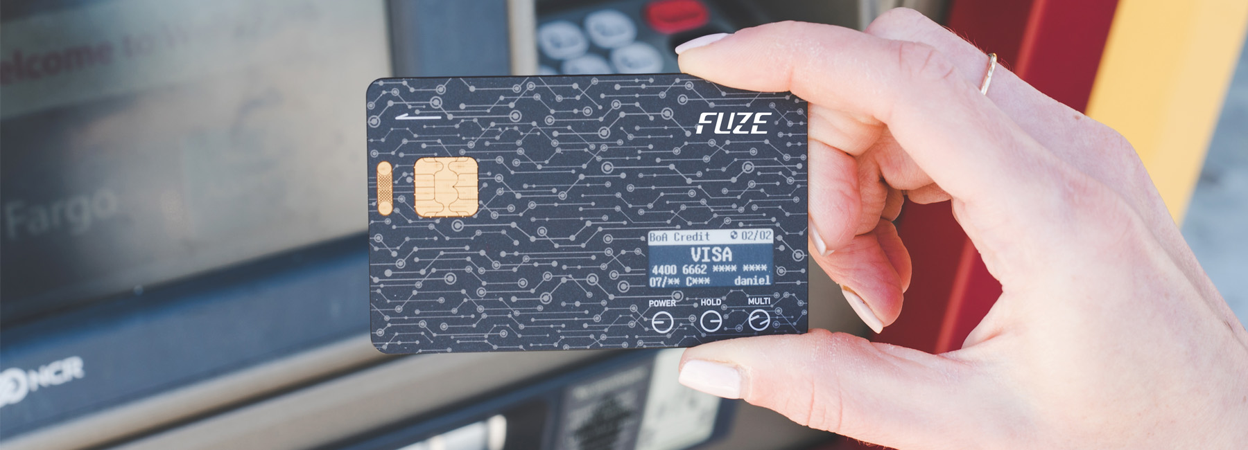 the-fuze-card-slims-down-your-whole-wallet-into-one-nifty-smartcard