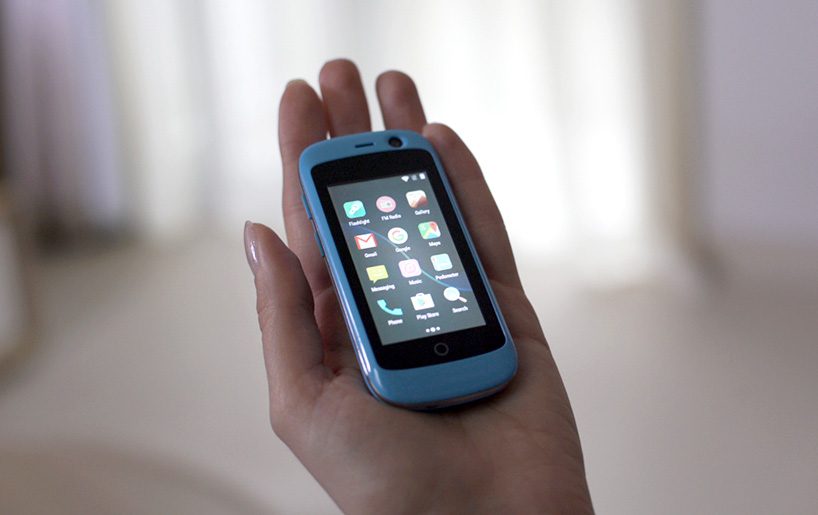 Smallest Smartphones In The World? 