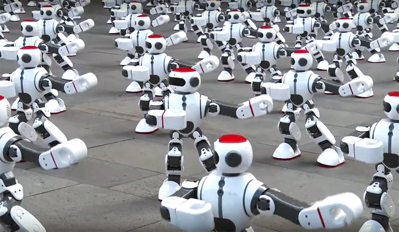 1,069 Robots Dance Simultaneously To Break World Record