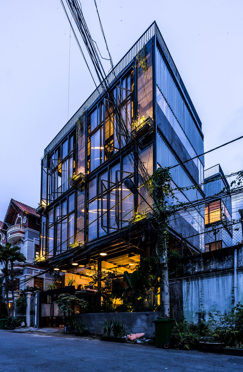 Module K Blends Indochine And Modernist Elements For A Mixed - 