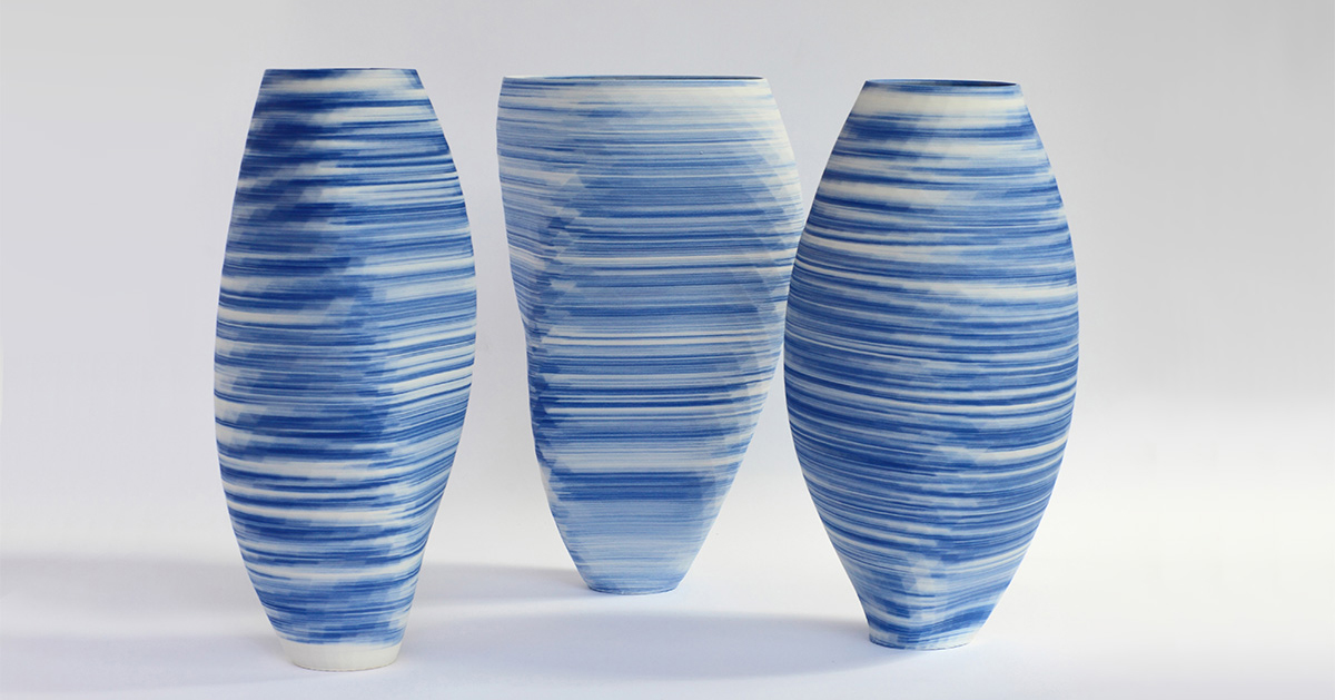 3d Printed Porcelain Vases By Olivier Van Herpt In Blue And White