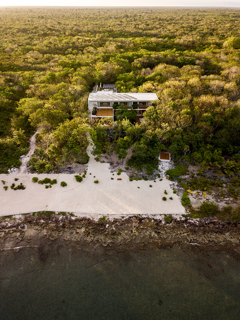 sordo madaleno arquitectos completes 'cozumel house' in mexico