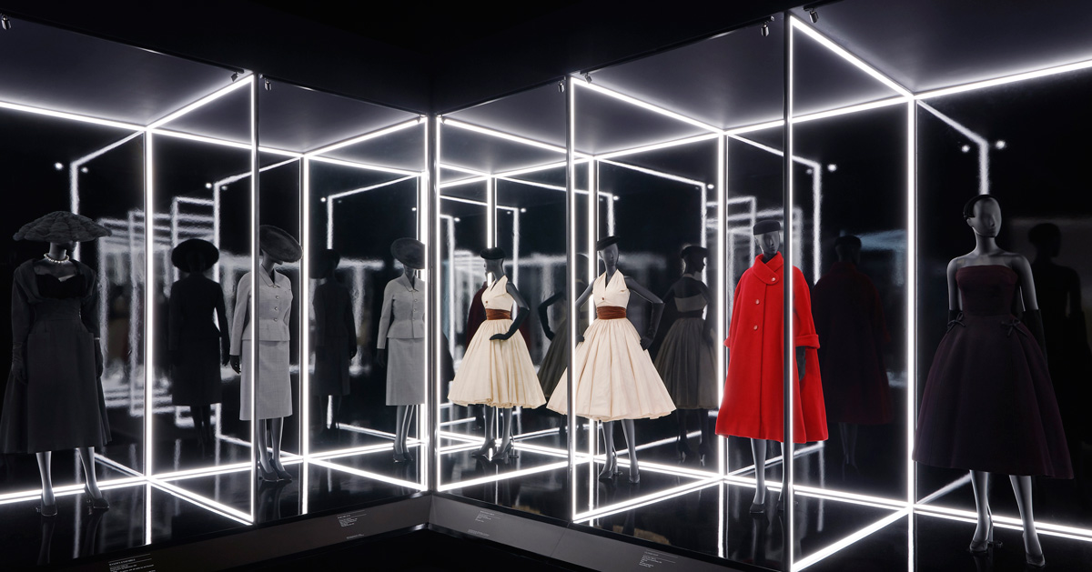 dior exhibition opening times