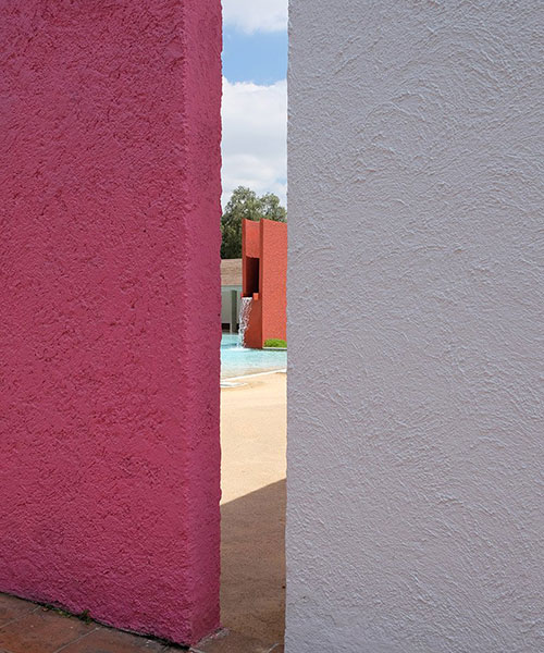 luis barragán's equestrian estate & fountain cuadra san cristóbal in mexico