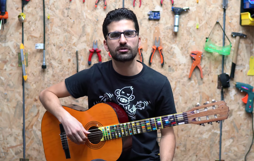 LEGO IDEAS - Lifesize Acoustic Guitar