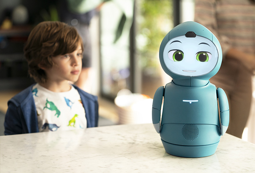 This AI Kids Robot Helps Your Child Learn Through Conversation