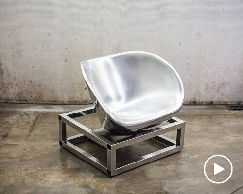 'no seat belt required': when a car body becomes an armchair