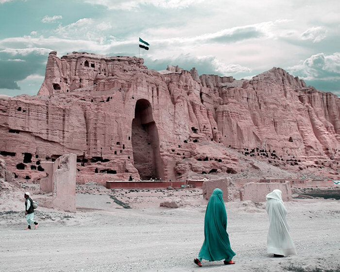 mohammad hassan forouzanfar raises the flag of resistance wishing for freedom in afghanistan