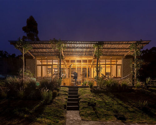 al borde builds a 'garden house' in ecuador with live trees and rammed earth