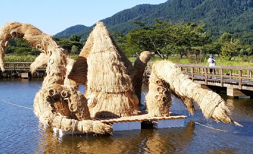 Giant Straw Animals Invade Japanese Fields After Rice Harvest And They Are  Absolutely Badass