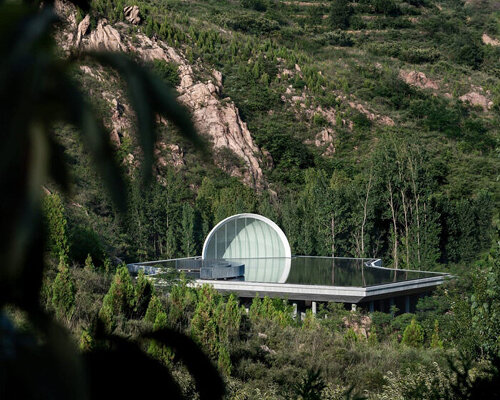 SYN architects nestles hometown moon chapel into china's mountains