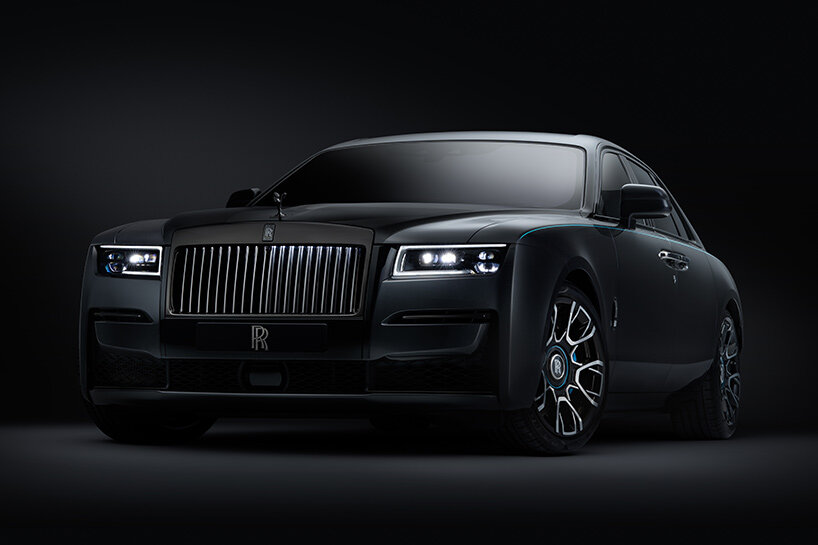 Rolls-Royce Black Badge Ghost: Chiếc xe Rolls-Royce Black Badge Ghost với sắc màu đen tối ma mị sẽ khiến bạn liên tưởng đến những bóng tối bí ẩn, khiến bạn thích thú khám phá mọi chi tiết trên chiếc xe đẳng cấp này. 