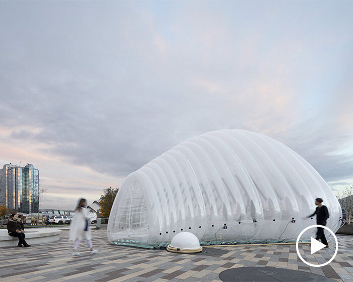 ecoLogicStudio erects inflatable air-purifying eco-machine at COP26