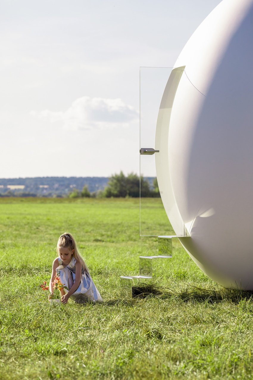 gregory orekhov builds egg-shaped playhouse to simulate 'life