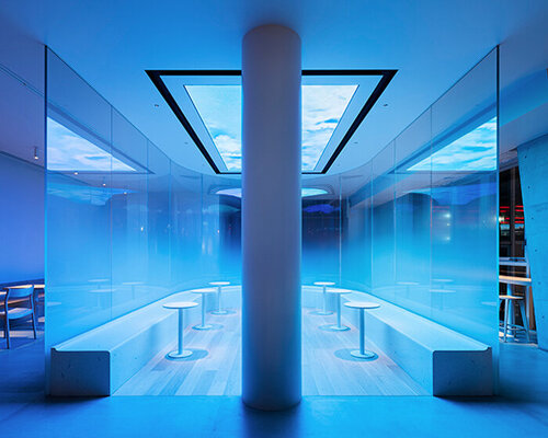 I IN infuses japanese café with vivid-blue tone that stimulates the senses