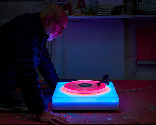 brian eno develops limited run of color-changing LED turntables