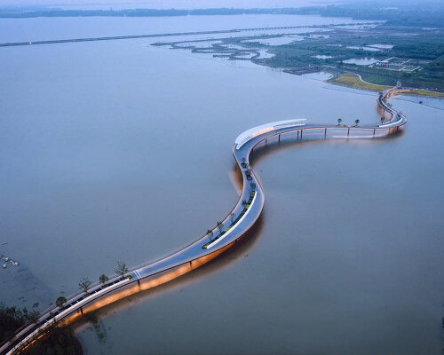 BAU sculpts this pedestrian bridge as a 'floating garden' over shanghai's yuandang lake