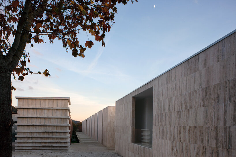 andrea dragoni completes contemplative cemetery extension in italy