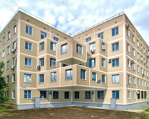 mind-bending tromp l'oeil mural envisions 3D extension to apartment complex in russia