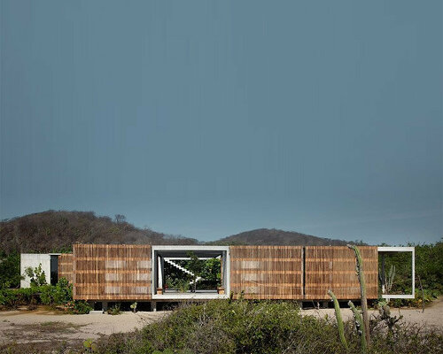 taller alberto calleja / TAC scatters its breezy 'casa malandra' across rural oaxaca