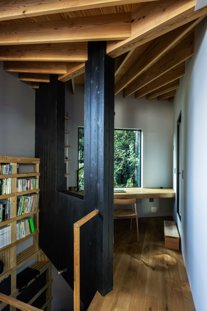 FUDO architects tops yamanone no ie house in japan with origami-like ...