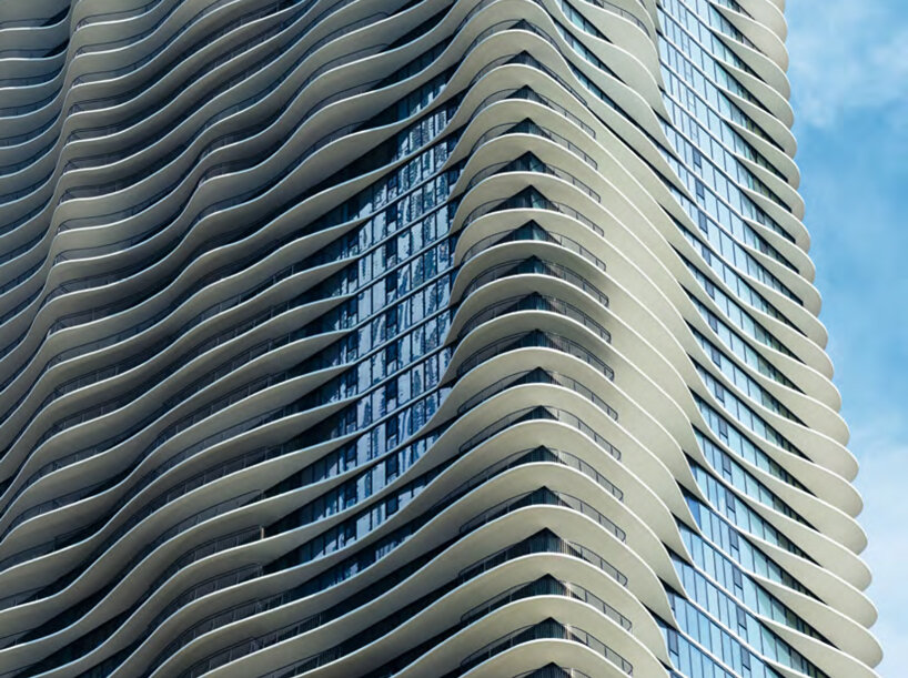 studio gang, aqua tower (82 stories), chicago, illinois, USA, 2010 (image by steve hall © hall + merrick)