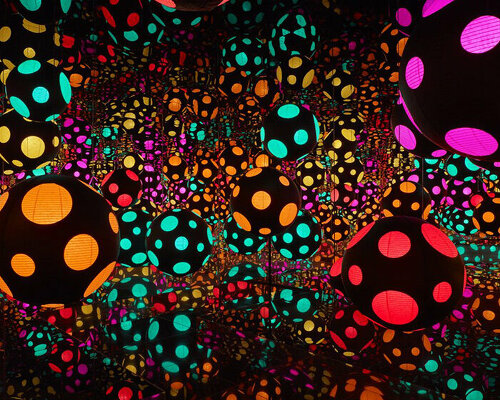 two yayoi kusama's infinity mirror rooms open in 'one with eternity' hirshhorn exhibit this spring