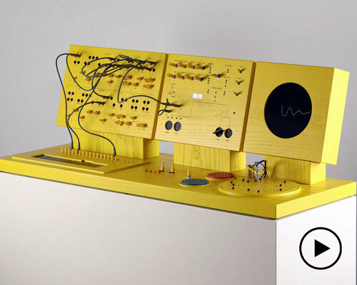 sound machine TE-LAB is a custom-built sequencer made from wood-like modules