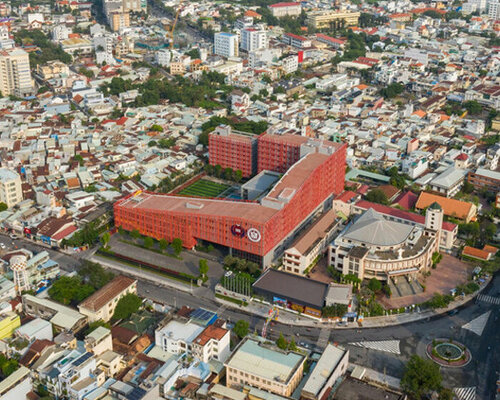 BHA architecture builds school campus in vietnam using movement & modules