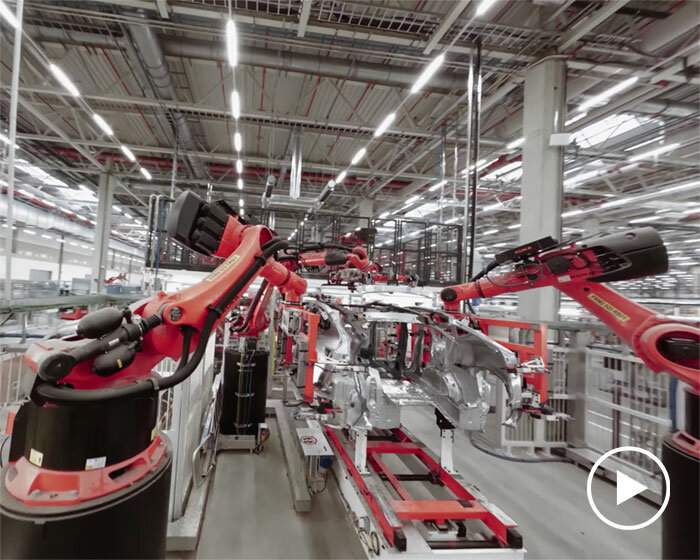 tesla presents its cutting-edge 'gigafactory' in berlin with a dizzying FPV drone tour