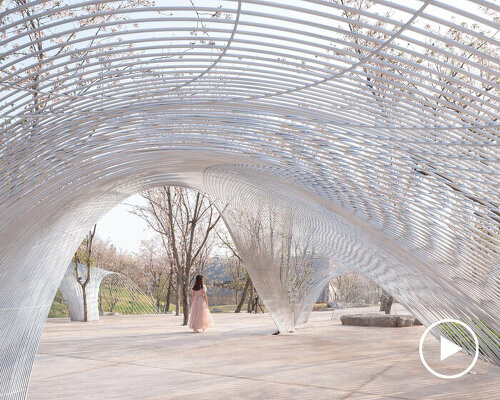 egret bay art museum's 'boundless theater' is a fluid cloud of woven steel mesh