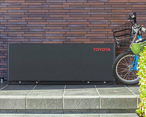 toyota unveils a storage battery system for residential use