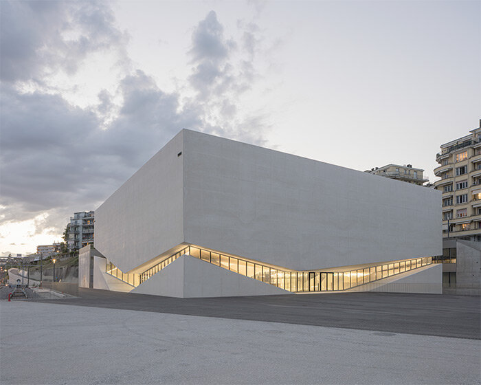 aires mateus' two-in-one museum building in lausanne opens its doors