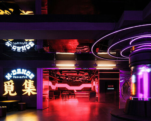 CUN FF immerses visitors in an eclectic display of sound, light and colour in bar in china