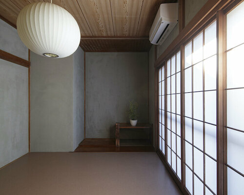 ROOVICE endows traditional two-story house in tokyo with new circulation flow