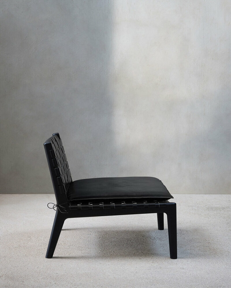 Lounge Chair 01 (black)