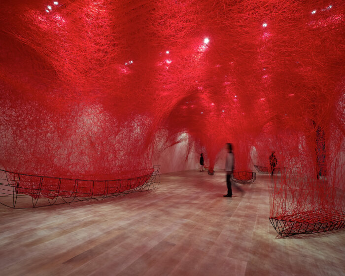 'the soul trembles' surveys chiharu shiota's 25 years of immersive installations at GOMA