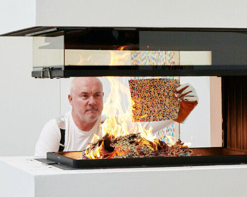 damien hirst destroys 1,000 physical artworks of ‘the currency’ in front of NFT buyers