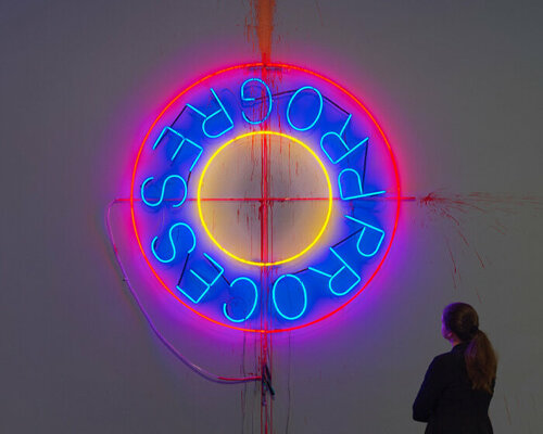 hauser & wirth brings richard jackson's 'painting machines' and neon works to zurich