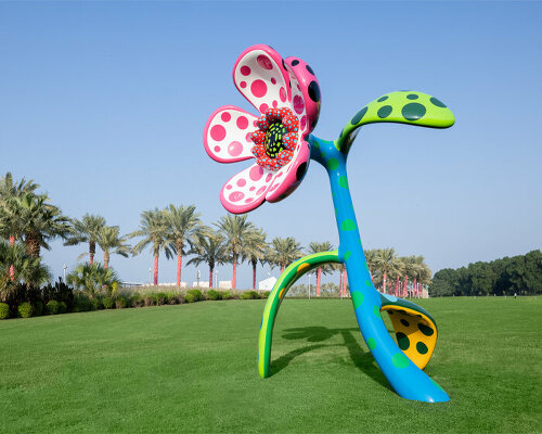 yayoi kusama’s whimsical artworks land in qatar for expansive outdoor exhibition